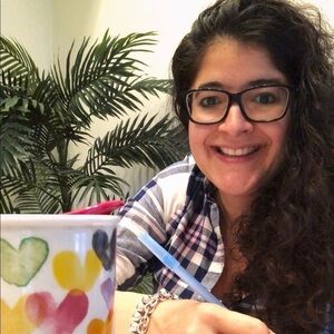 Meet‎ Your Posh Ambassador, Laura!